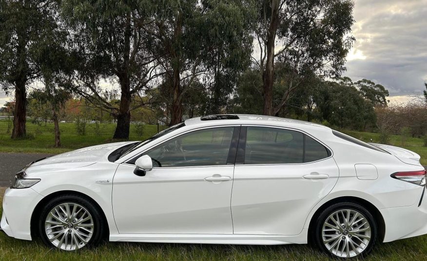 2018 Toyota Camry SL Hybrid