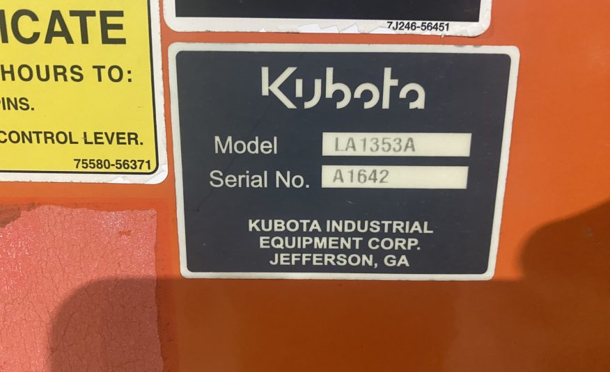 2013 KUBOTA M8560D