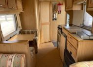 2010 Elddis Avante 524 Caravan extremely light caravan