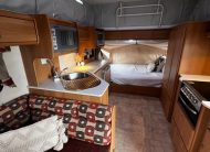 2007 Jayco Expanda , 600w solar , battery, annex and much more