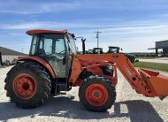 2013 KUBOTA M8560D