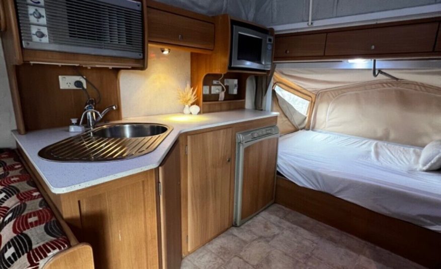 2007 Jayco Expanda , 600w solar , battery, annex and much more