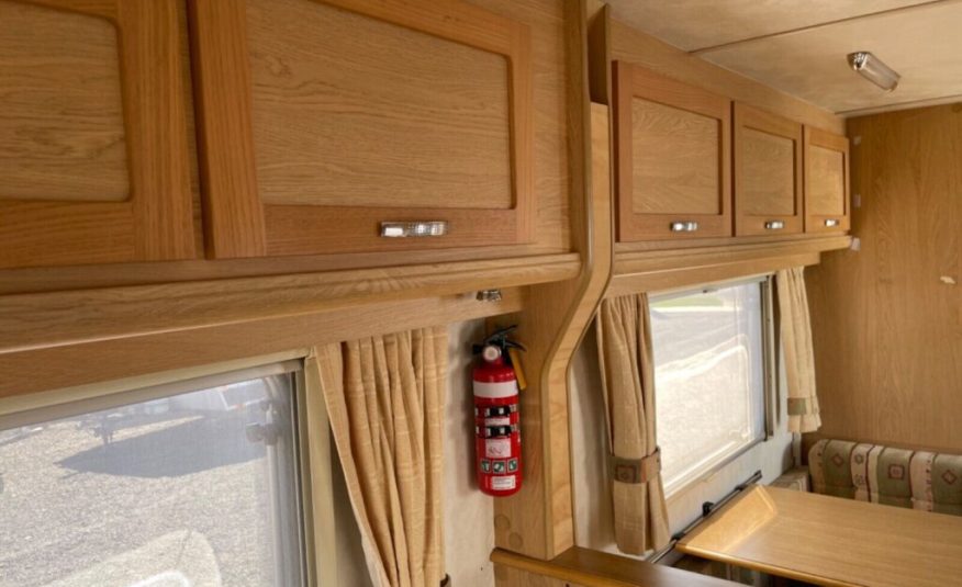 2010 Elddis Avante 524 Caravan extremely light caravan