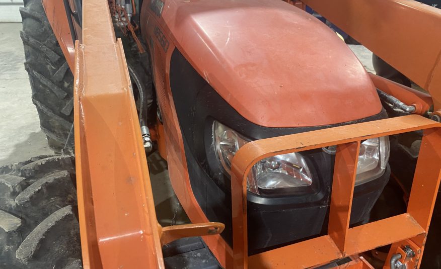 2013 KUBOTA M8560D