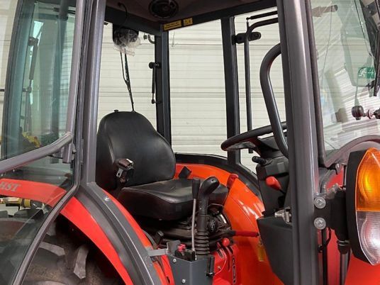 2019 Kubota L1501 including cabin and accessories